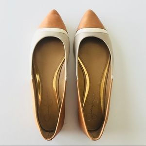 Jessica Simpson camel & gray pointy toe flats